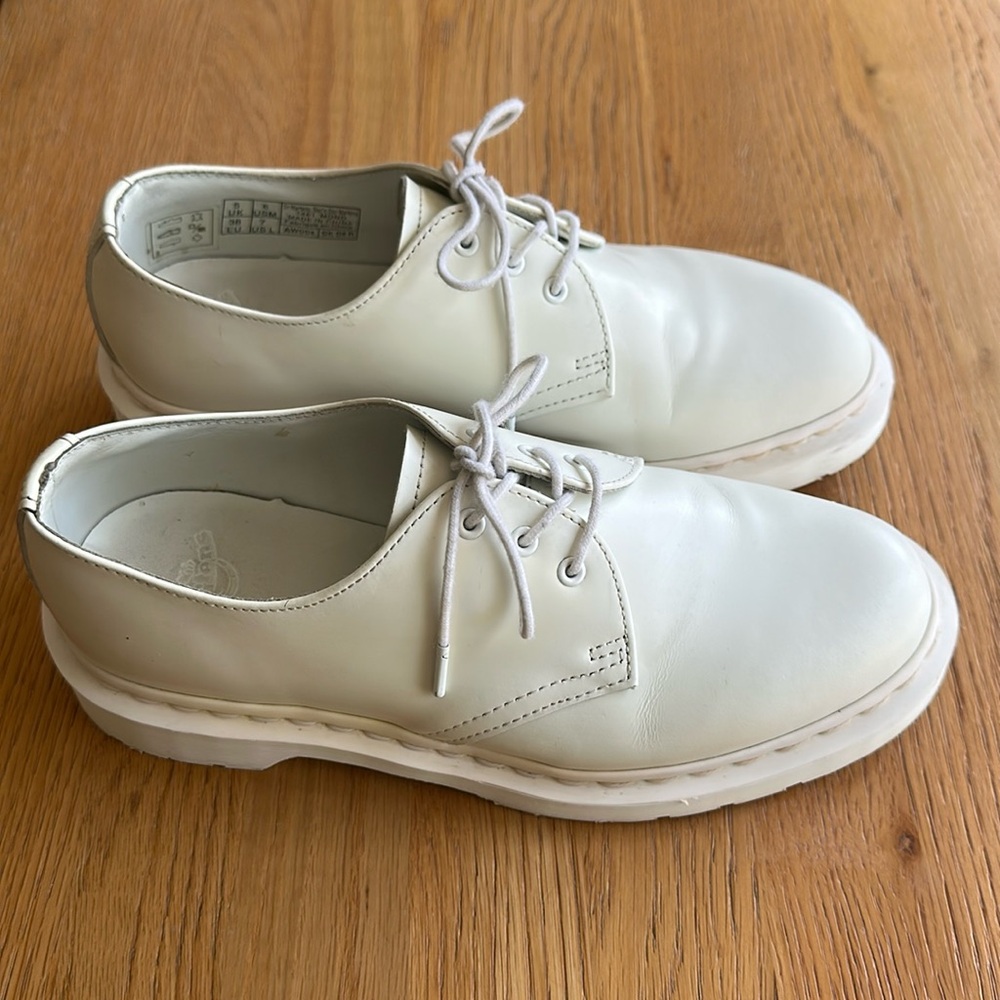 Dr. Martens
Dr. Martens 1461 Mono Smooth Leather Oxford Shoes 'White' 14346100